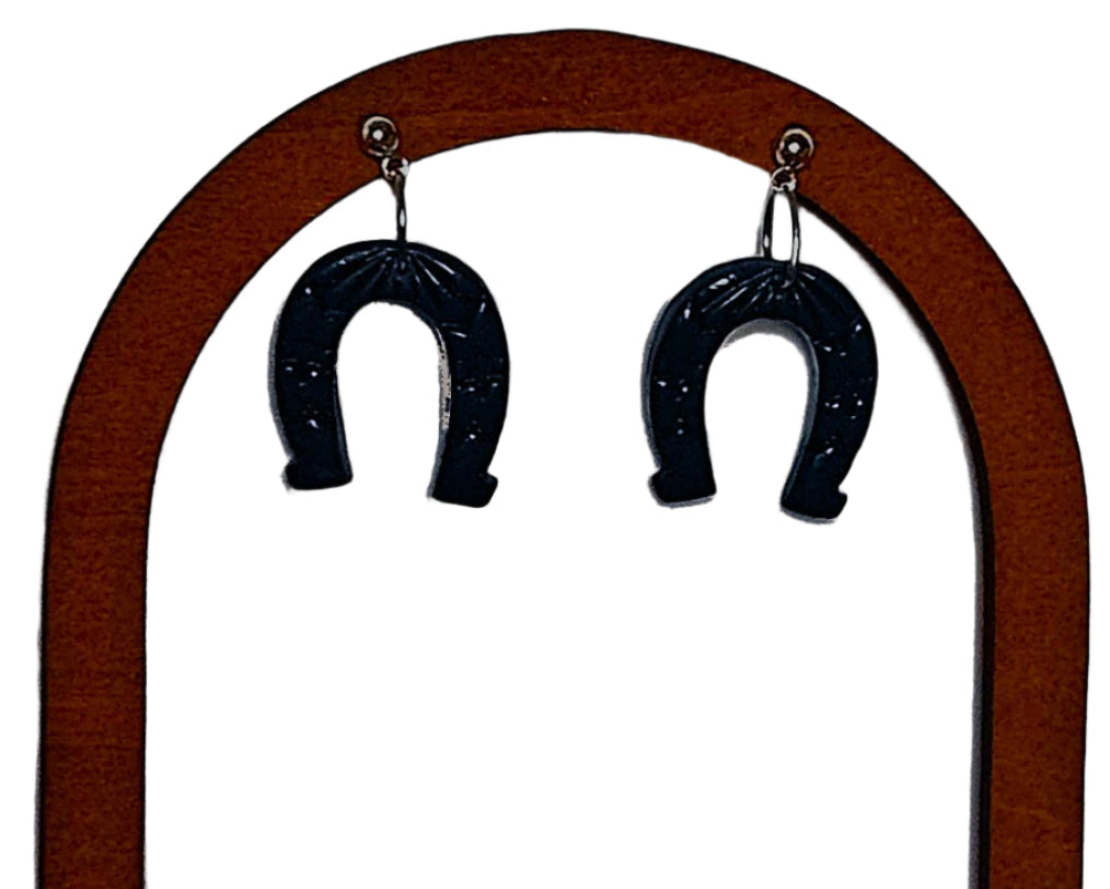 Horse shoes